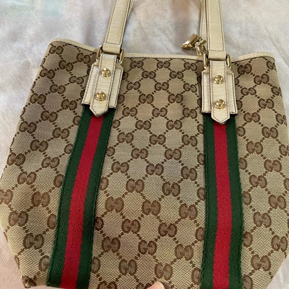 🧩Gucci🧩 - Picture 6 of 9